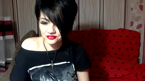 black_hot_01 online show from December 30, 5:15 am