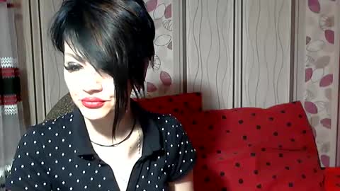 black_hot_01 online show from December 2, 10:49 am