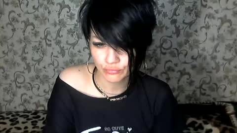 Snapshot of black_hot_01 chatting on September 19, 11:04 pm black_hot_01 online show from September 19, 11:04 pm