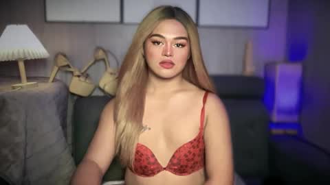 Snapshot of blackbarbiechantalxvx chatting on March 1, 4:00 pm blackbarbiechantalxvx online show from March 1, 4:00 pm