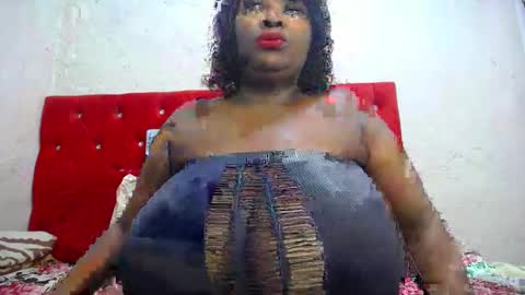 Snapshot of blackladyqx chatting on February 22, 2:28 am blackladyqx online show from February 22, 2:28 am