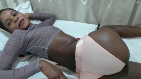 Snapshot of blackprincess02 chatting on September 23, 1:09 pm blackprincess02 online show from September 23, 1:09 pm