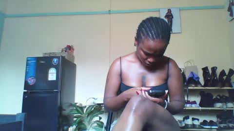 Snapshot of blackprincess25 chatting on October 28, 8:31 am Lorraine online show from October 28, 8:31 am