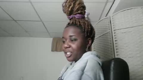 blackqueen888 online show from March 5, 4:35 pm