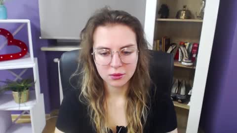 Z O E Y online show from January 10, 5:58 am