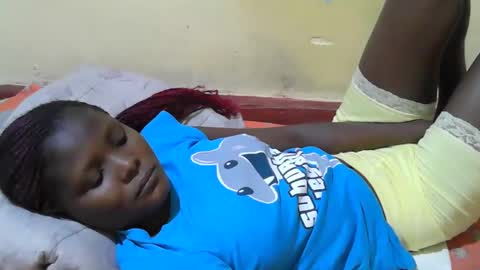 Snapshot of blackslim_girl2 chatting on September 26, 6:11 am blackslim_girl2 online show from September 26, 6:11 am