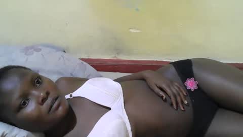 Snapshot of blackslim_girl2 chatting on October 7, 2:54 pm blackslim_girl2 online show from October 7, 2:54 pm