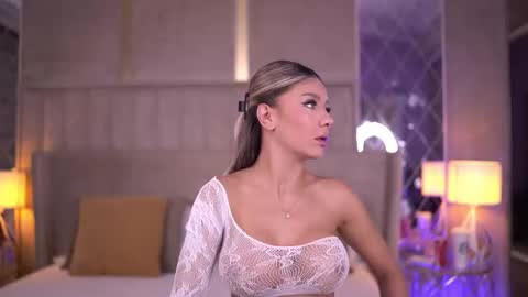 Snapshot of blairsanders chatting on October 20, 6:33 pm BlairSanders online show from October 20, 6:33 pm