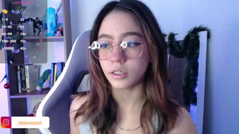  online show from December 13, 11:55 am
