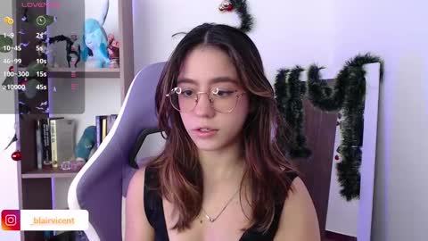   online show from December 7, 1:18 pm