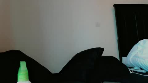 Snapshot of blakebexley chatting on February 17, 12:38 pm Blake Bexley online show from February 17, 12:38 pm