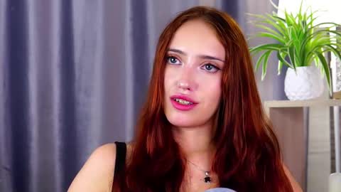 Lola online show from September 9, 1:55 pm
