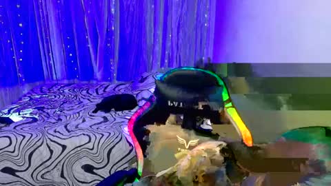 Susan Haze      online show from April 10, 1:55 am