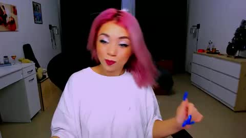Nicole online show from December 3, 4:02 am