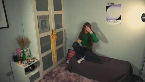  LiLy online show from October 8, 3:05 pm