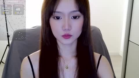 Snapshot of blon_kater chatting on December 17, 6:24 am YoYo online show from December 17, 6:24 am