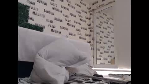 blonddaiana23 online show from December 16, 11:39 pm