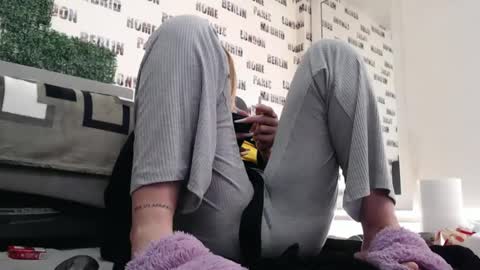 blonddaiana23 online show from January 18, 11:44 pm