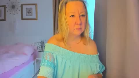 Nicole online show from January 14, 10:27 am