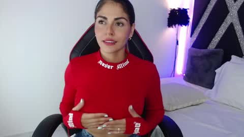 Snapshot of blonde_cat1515 chatting on March 5, 2:46 am alejandra online show from March 5, 2:46 am