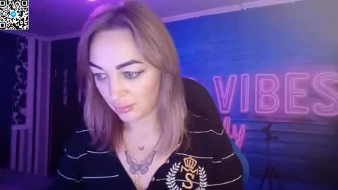 Snapshot of blonde_temptation chatting on October 19, 12:29 pm Meryem online show from October 19, 12:29 pm