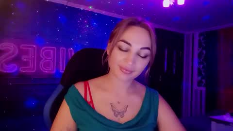 Snapshot of blonde_temptation chatting on September 16, 4:26 pm Meryem online show from September 16, 4:26 pm