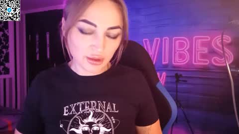 Snapshot of blonde_temptation chatting on October 17, 4:21 pm Meryem online show from October 17, 4:21 pm