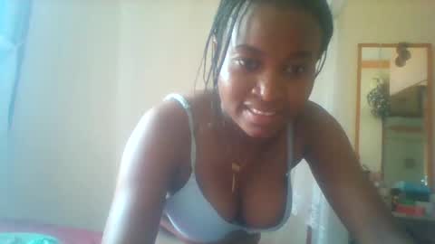 blonde online show from February 5, 1:22 pm