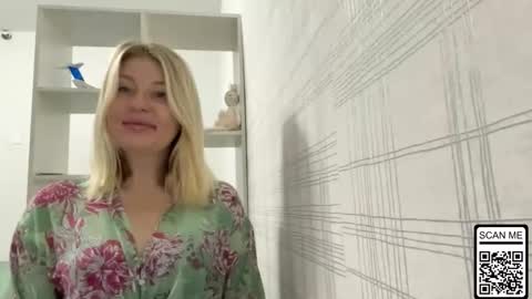 blondie_xoxoxo online show from October 16, 6:05 am