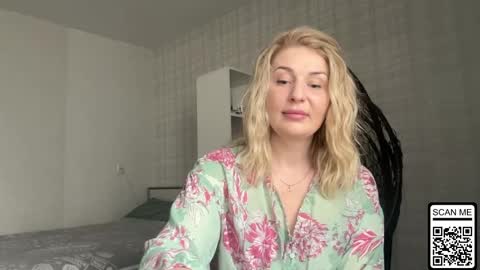 blondie_xoxoxo online show from April 1, 12:39 pm