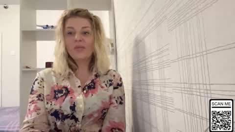 blondie_xoxoxo online show from October 27, 8:43 am