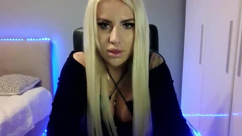BlondLeyla online show from November 1, 2:21 pm