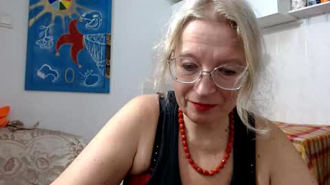 BlondMILfs online show from November 9, 10:22 am