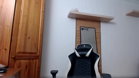 blondyelena online show from February 4, 8:13 am