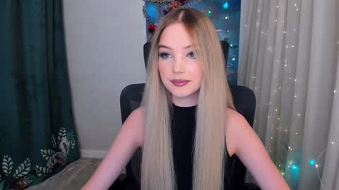 Sophia online show from December 11, 9:01 pm