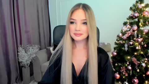 Sophia online show from December 17, 11:49 am