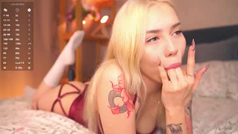 Adeline online show from November 13, 6:56 am