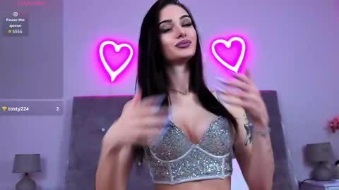 blue_heartt online show from October 10, 8:25 pm