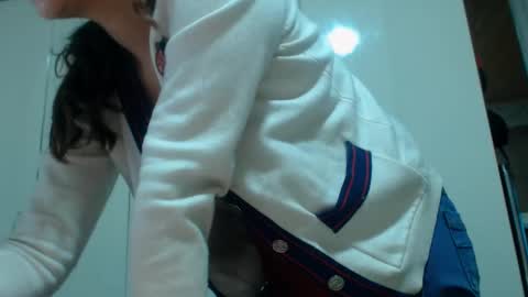 rose online show from December 6, 11:35 pm