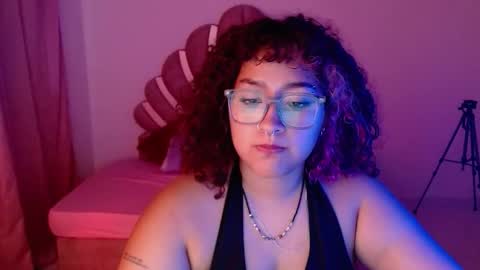 Bluee online show from September 19, 9:58 pm