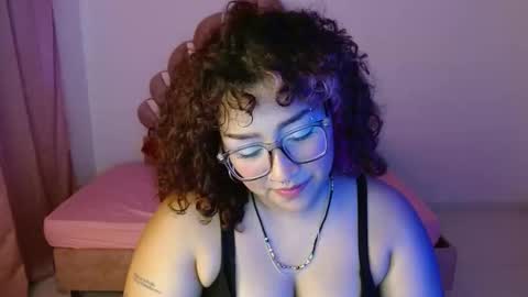 Bluee online show from September 24, 9:36 pm