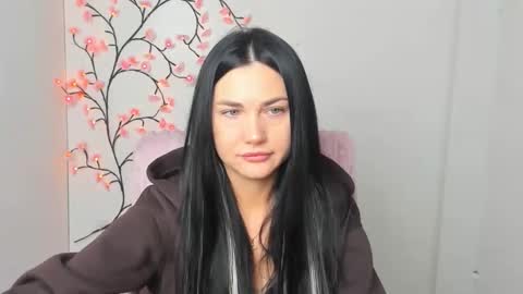 Kelly online show from February 24, 6:34 am