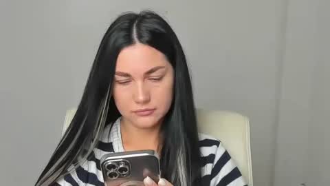 Kelly online show from November 21, 7:32 am