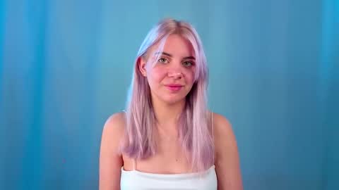 Chloe online show from October 23, 6:19 am