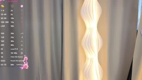 Chloe online show from October 18, 7:11 am