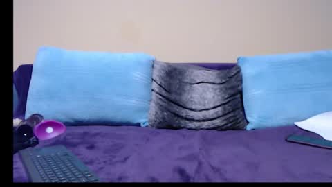 Snapshot of bobandchris33 chatting on September 18, 3:43 pm SlutWife online show from September 18, 3:43 pm