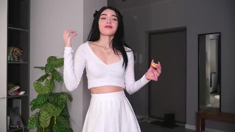 Akemi online show from December 20, 7:12 am