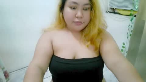 Snapshot of bombastic_darla chatting on September 25, 5:06 am bombastic_darla online show from September 25, 5:06 am