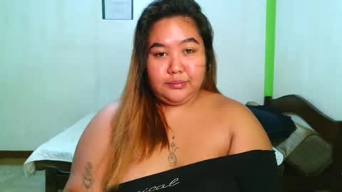 bombastic_darla online show from March 25, 6:33 pm