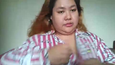 Snapshot of bombastic_darla chatting on October 26, 4:52 am bombastic_darla online show from October 26, 4:52 am